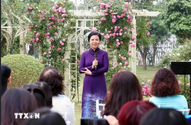 Phu nhân Tổng Bí thư Tô Lâm gặp mặt thân mật Nhóm Phụ nữ Cộng đồng ASEAN- Ảnh 1.