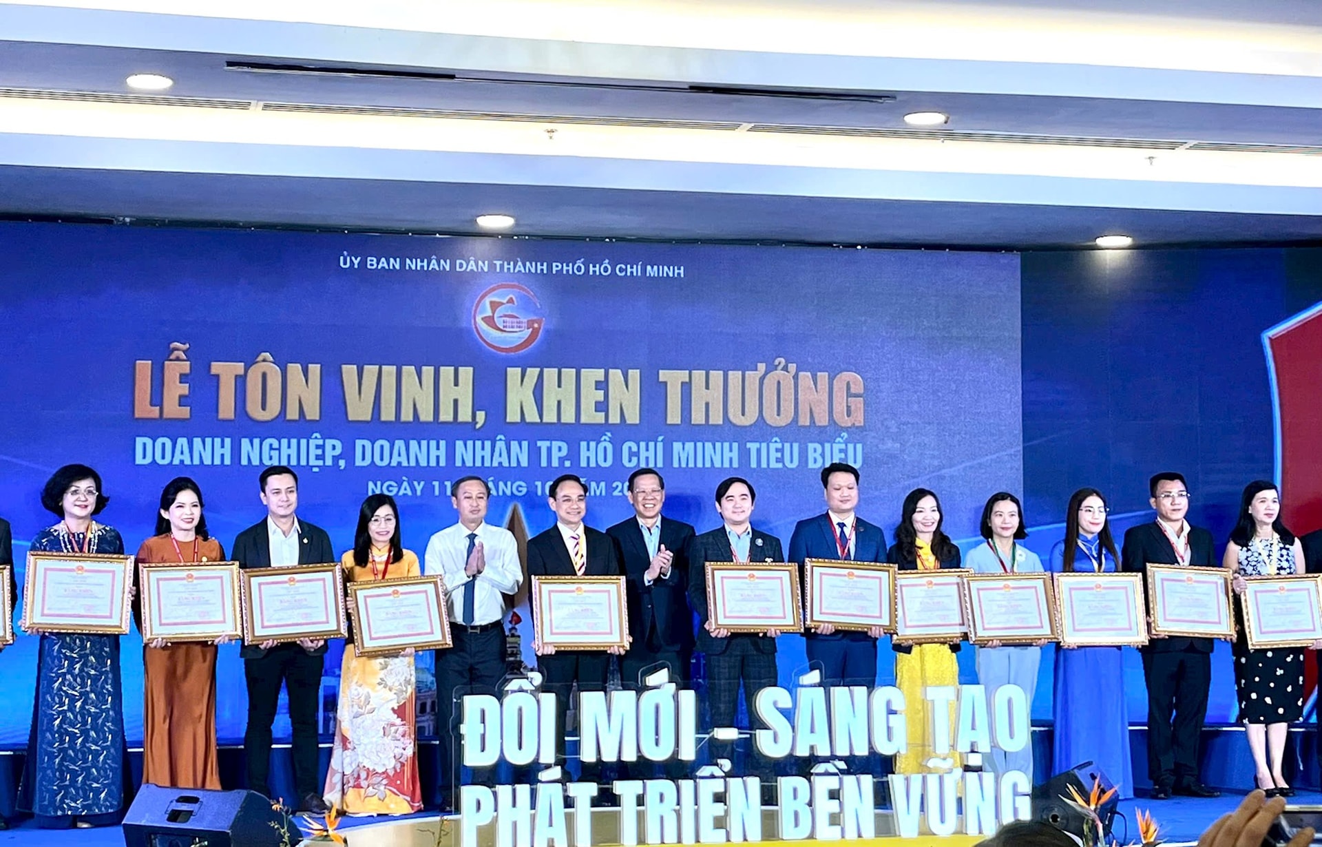 Tôn vinh gần 100 doanh nghiệp và 84 doanh nhân tiêu biểu năm 2024